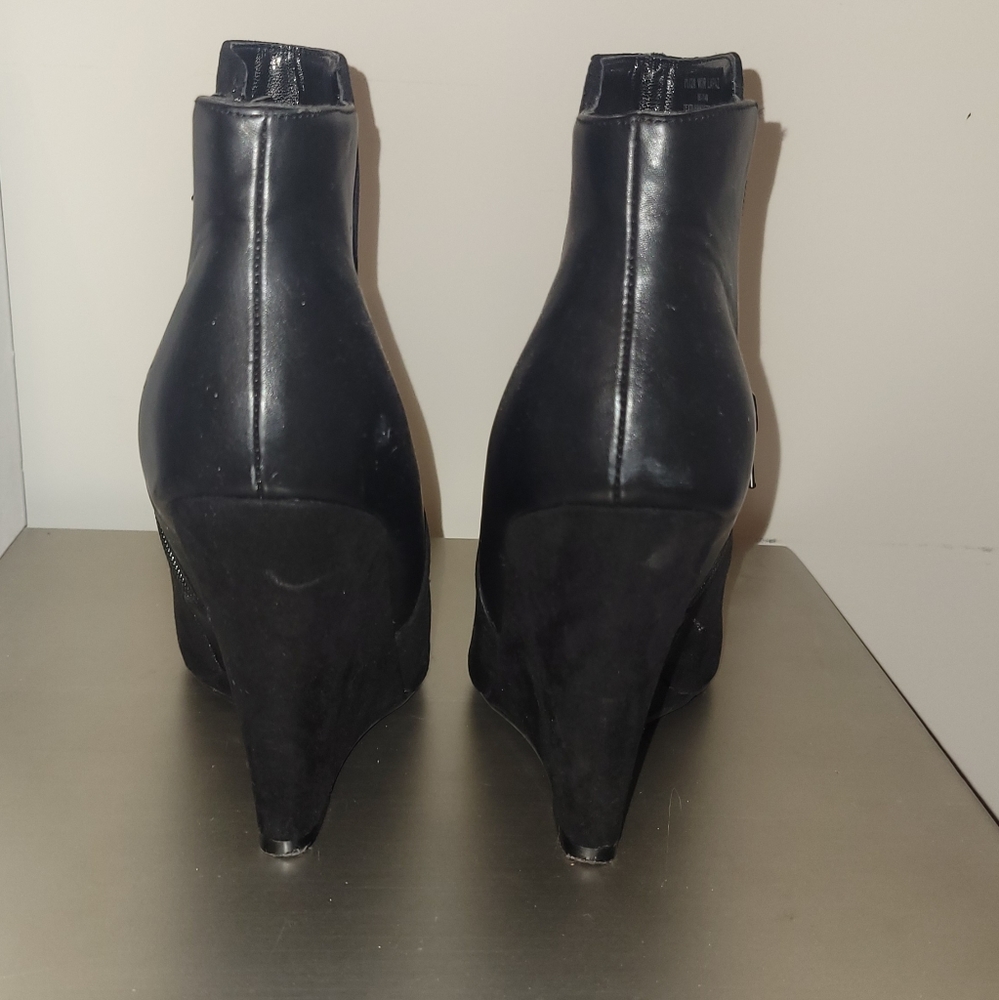 Brand New Never Worn Black Wedge Booties. Size 8.5 - Picture 3 of 3